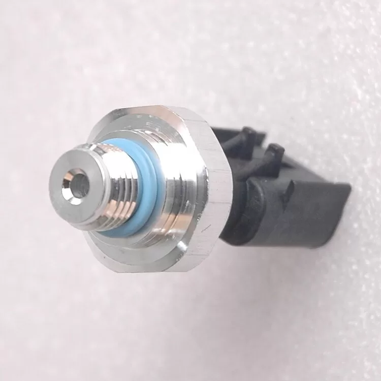 セールスマン Fuel Pressure Sensor 4921499 for Cummins QSX ISX CM ISZ